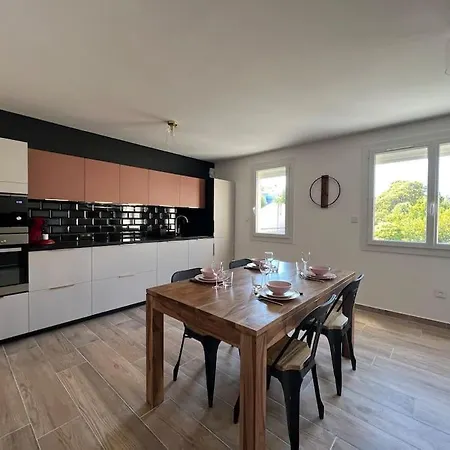 Le Saint-jalmes P2 + Parking Апартаменты *