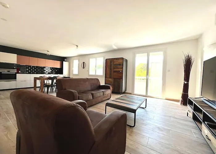 Apartment Le Saint-jalmes P2 + Parking *