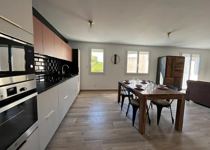 Le Saint-jalmes P2 + Parking *